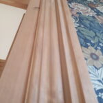 la maison de nous, décoration intérieure, moulure, cimaise, chambranle, plinthe, sabot, soubassement, sur mesures, bois, menuiserie, ébénisterie, moulures