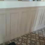 la maison de nous, décoration intérieure, moulure, cimaise, chambranle, plinthe, sabot, soubassement, sur mesures, bois, menuiserie, ébénisterie, moulures