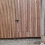 la maison de nous, aménagement extérieur, bardage bois, bardage claire voie, bois massif, pin douglas, mur, porte
