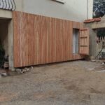 la maison de nous, aménagement extérieur, bardage bois, bardage claire voie, bois massif, pin douglas, mur, porte