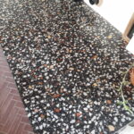 la maison de nous, plan de travail de cuisine en terrazzo, travail artisanal, gravier de marbre, plateau de table, sol, béton décoratif