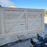 la maison de nous, portail bois sur mesures, menuiserie, ébénisterie,création